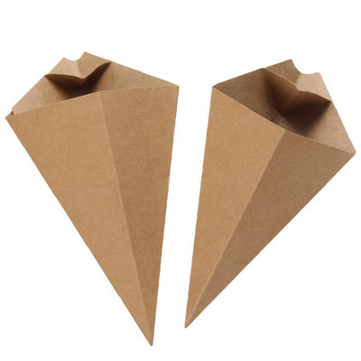 Las patatas fritas revestidas del PE empapelan la caja de papel de Kraft de las tazas disponibles del cono con la salsa