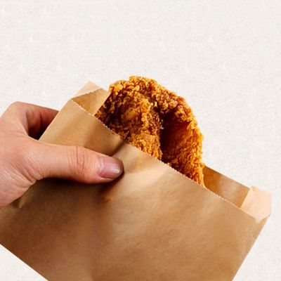 40gsm a la bolsa de papel impermeable a la grasa amistosa de los alimentos de preparación rápida de 150gsm Eco CMYK para la comida del aceite