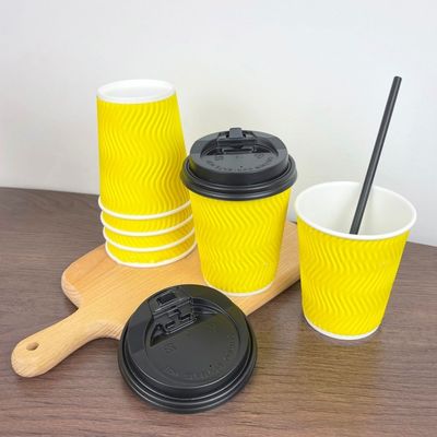 las tazas de papel disponibles de 4oz 120ml 8oz 250ml amarillean las tazas de café con la pared de la ondulación de la tapa